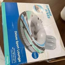 New not used Summer Waves Deluxe Sport Lounge