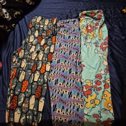 Lu Laroe Disney Leggings Tall And Curvy 