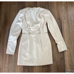 Small, fashion nova dress