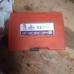 Cornwall Bolt Extractors