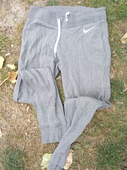 Women's Nike pants size small