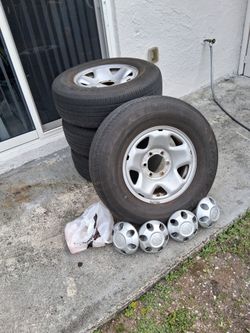 Set of 4 245/75/16 Toyo Open Country Tires.