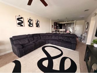 Sectional sofa recliner