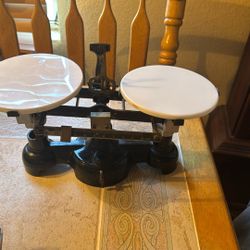 Antique pharmacy Scale 