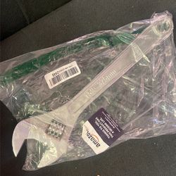 Adjustable wrench