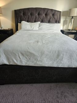 Queen Bedroom