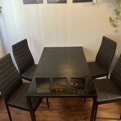 Glass Dining Table with chairs 