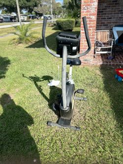 Gold’s Gym Exercise Bike – Indoor Cardio Workout