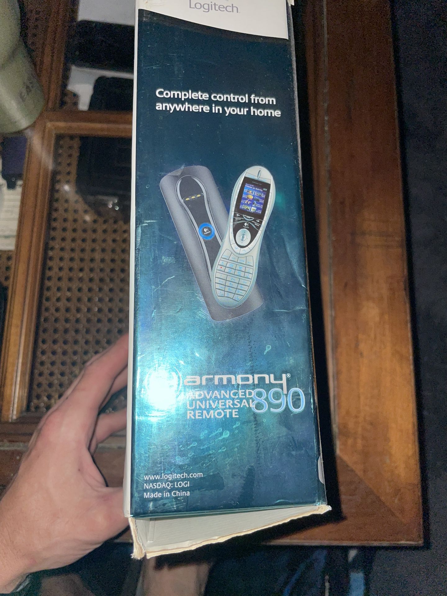 Harmony Logitech  Advanced Universal Remote, 890 Whole Home Rf Contral