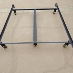 KING SIZE METAL BED FRAME