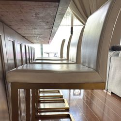 4 Bar Stools
