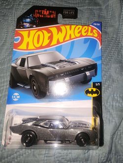 Hot Wheels The Batman Batmobile 5/5 Die-Cast