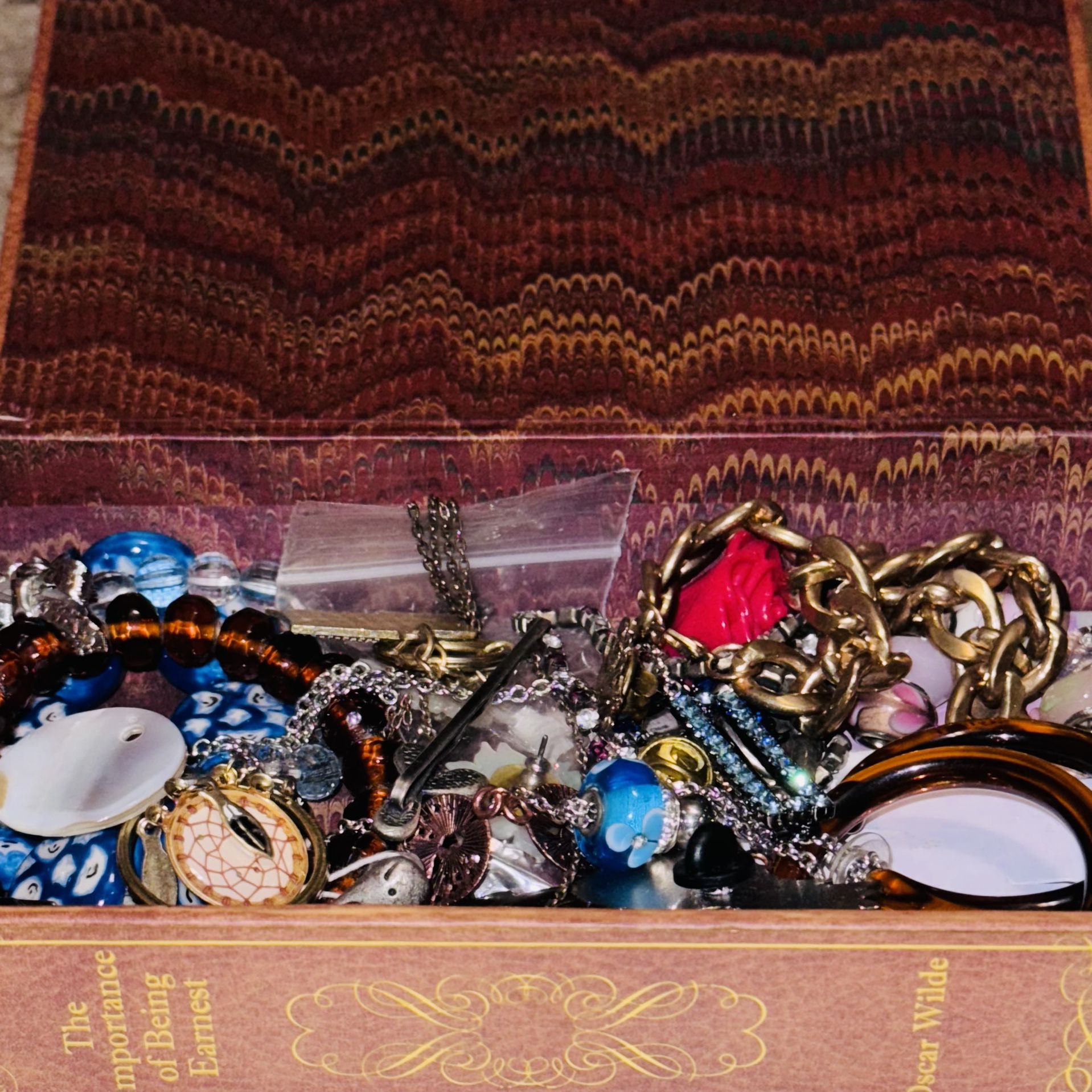Jewelry  & Related  Items  Drawer Keychains Barrettes  Beads