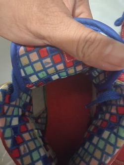 Nike tennis shoes