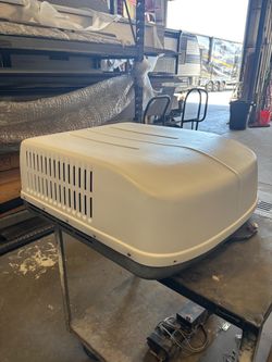 GREAT DEAL dometic brisk air 13,500 get it while it’s available