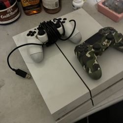 PS4 $150($125 Pickup) Two Controllers 