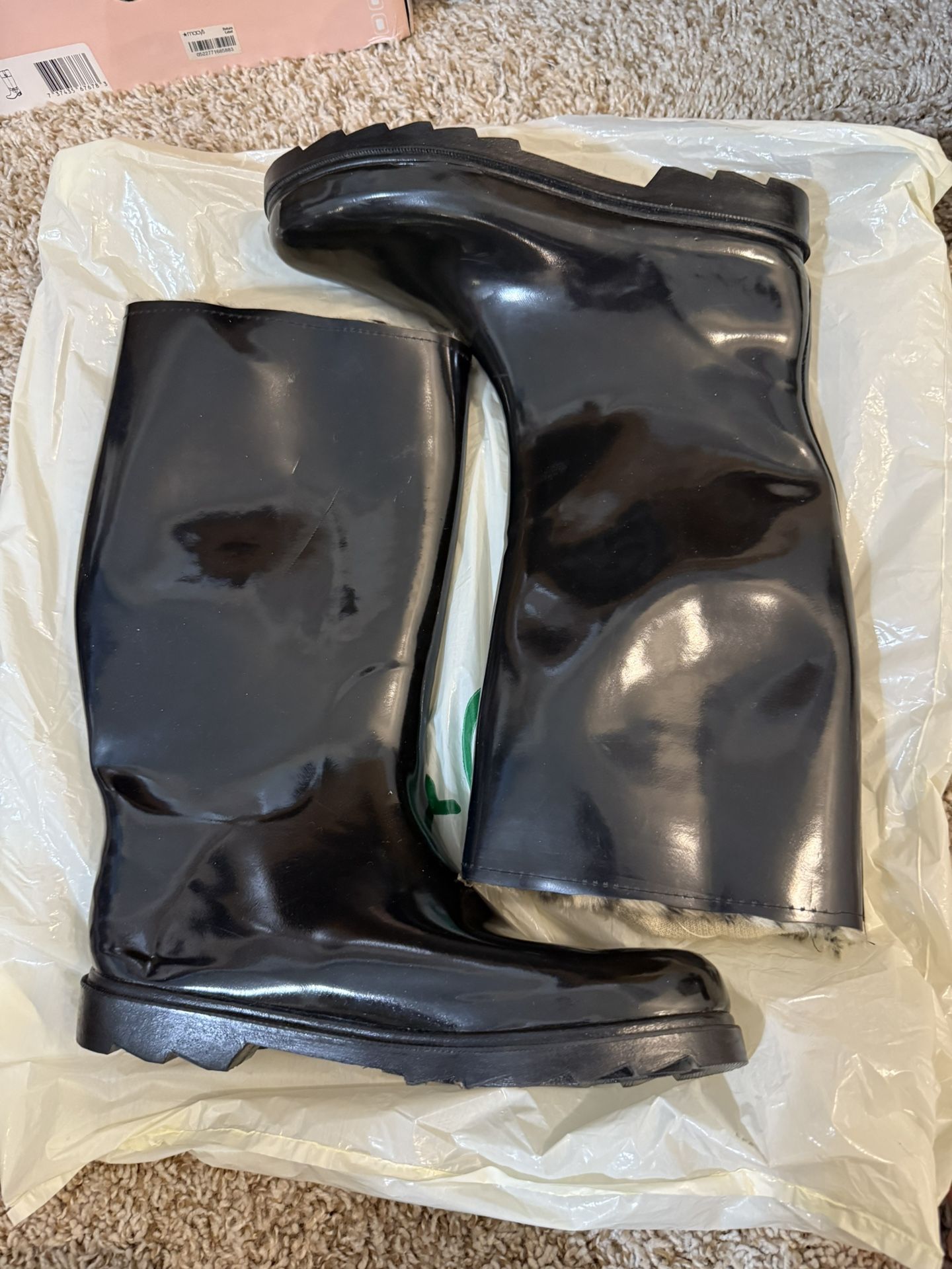 Brand new Never use Capelli New York Rain boots women Size 10