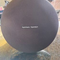 Harmen Kardon Onyx 4