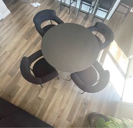 Russo Round Fluted Wood Pedestal Dining Table (World Market)  + 4 Matching Chairs