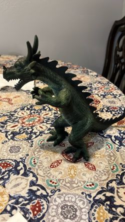 Toyi. Green. Dragon Toy Fantasy. Action