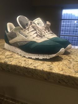 Reebok classic 10 half