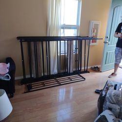 Twin Bunk Bed 