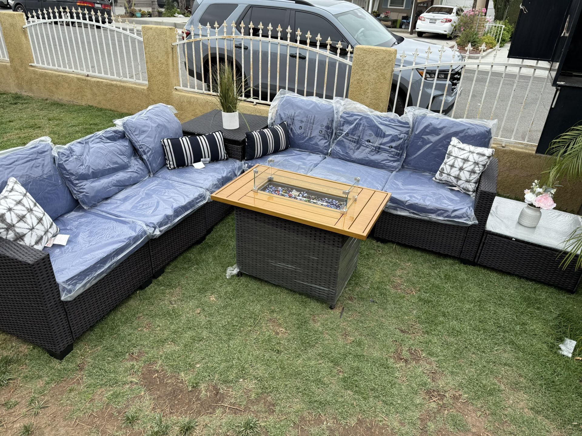 Brand New Patio Outdoor Furniture Set With Fire Pit