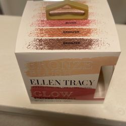 Ellen Tracy Glow Stacked Compact Bronze/blush 