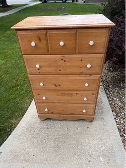 Wooden Dresser 5 Drawers