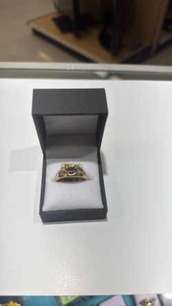10kt 4.5 grams gold ring
