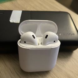 AirPods