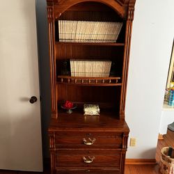 Beautiful Lexington 2-Piece Bookcase & Drawer Unit – Excellent Condition