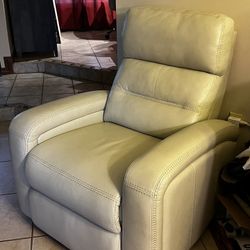 New Electric Recliner - Leather 