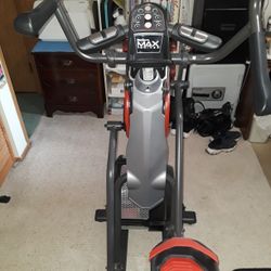 Bowflex Maxtrainer Elliptical Machine 