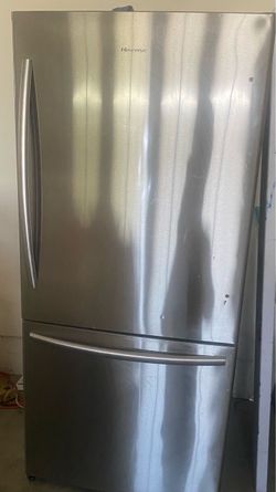 Hisense refrigerator 17.2 Cu