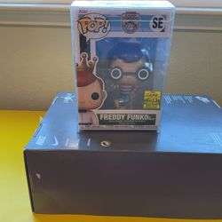 Funko POP! Camp Fundays: Freddy Funko As Waldo (2023 Camp Fundays)(850 PCS) #SE