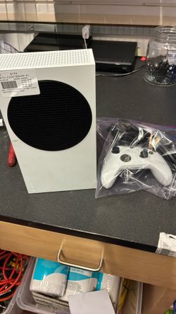 Xbox 1 S $ 199 Today 7/6/26 ( 1015 Summit Ave Greensboro) Ask For Tasha