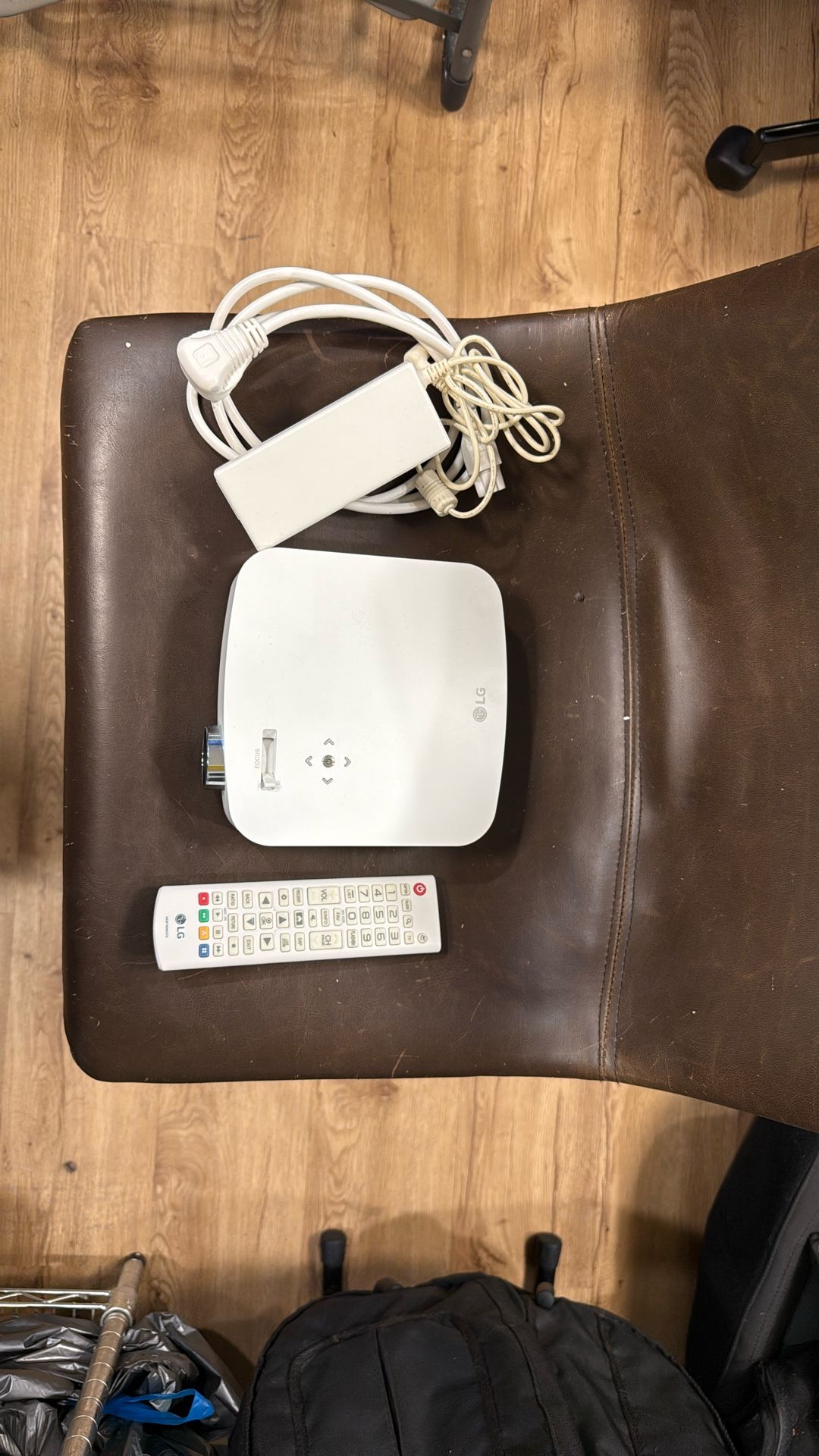 LG Projector (PF50KA)