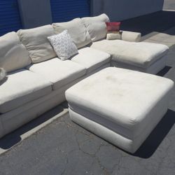 Beautiful Sectional Couch, Very Nice 
