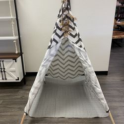 Kids Play Tent Teepee – $25