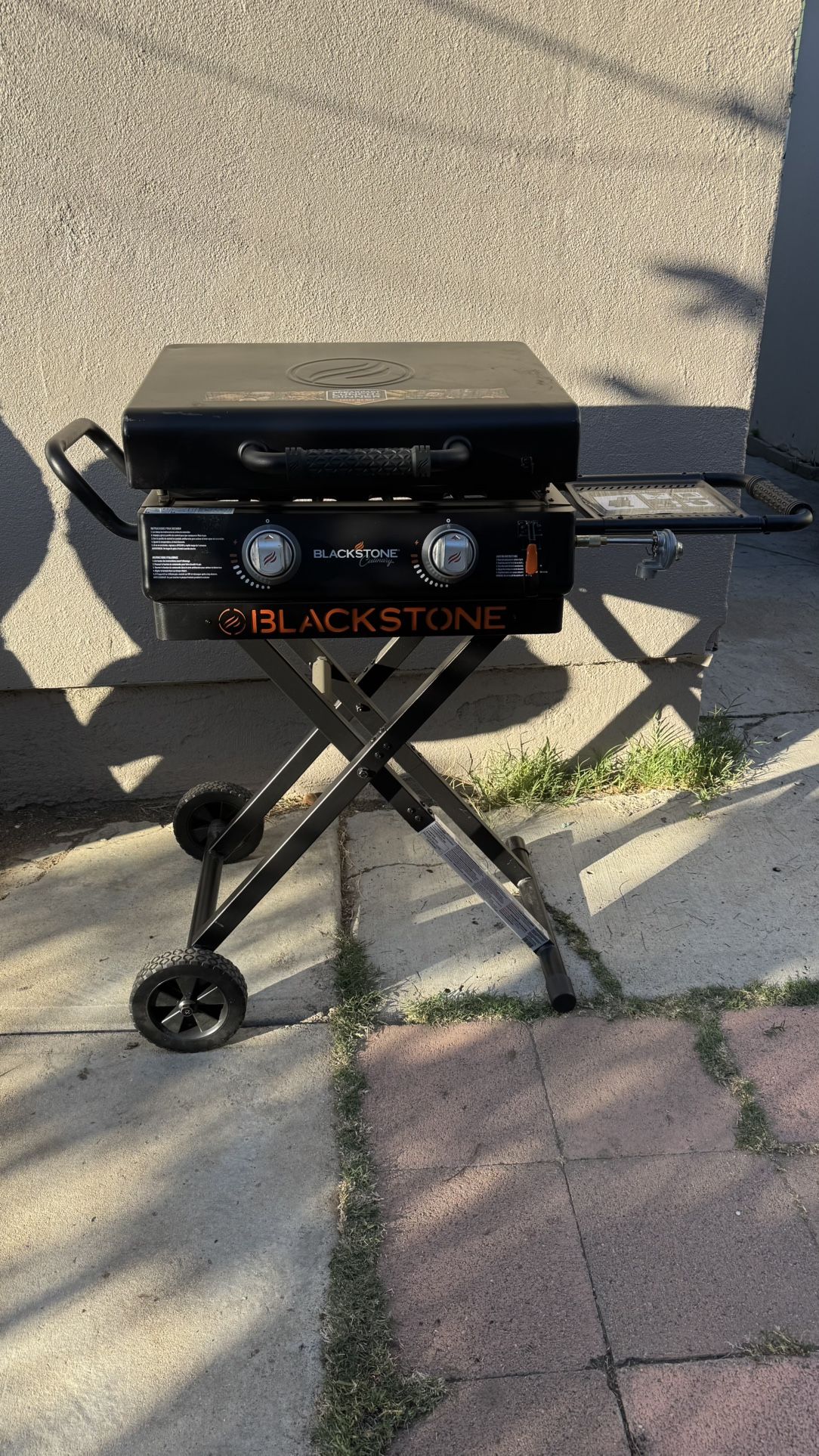 Blackstone 22" Culinary Omnivore X-Frame Griddle 362-Sq in Black