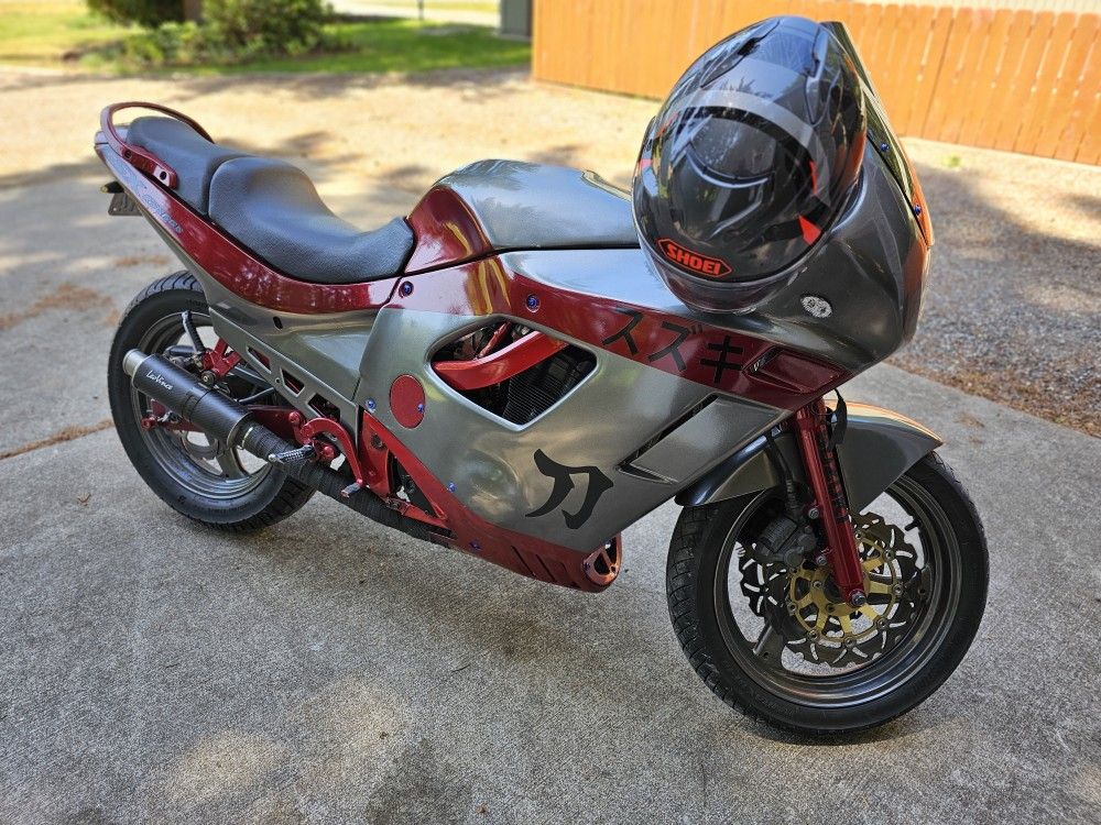 1992 Suzuki GSX600f.