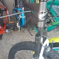 Ozone Ultrashock Mountain Bike