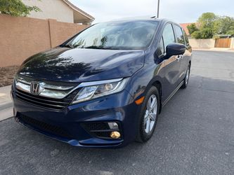 2019 Honda Odyssey EXL fully loaded like new condition low mileage