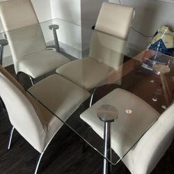 Dining Room Table 