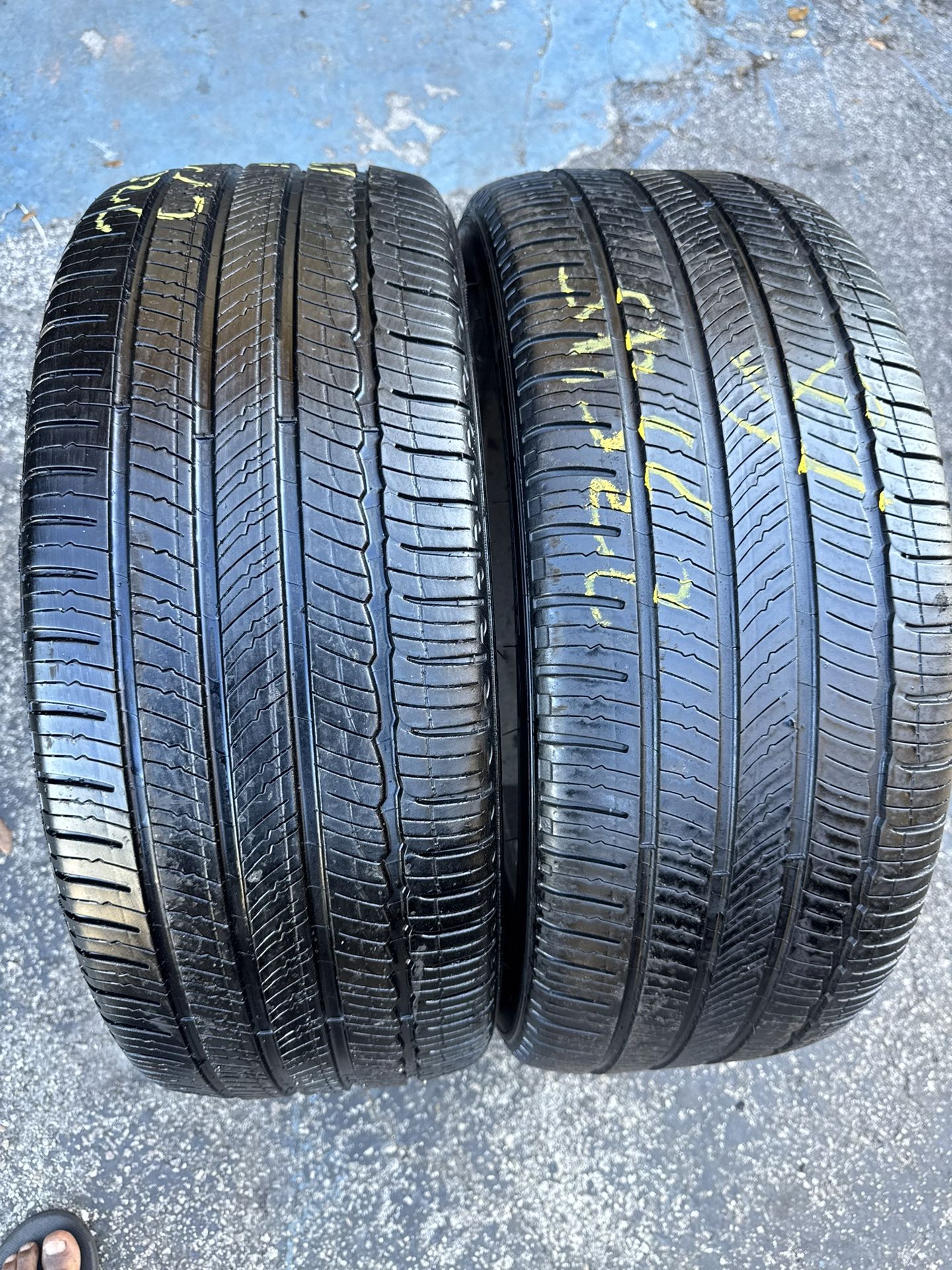 Set Of 2 Nice Michelin Primacy 235/45/18 ( We Install & Balance)