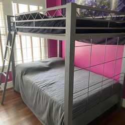 Rooms To Go Full Size Bunk Bed With Futon On Bottom for Sale in Houston TX OfferUp