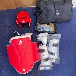 Pine Tree Sang Moo Sa Taekwondo, Karate, Martial Arts Headgear 