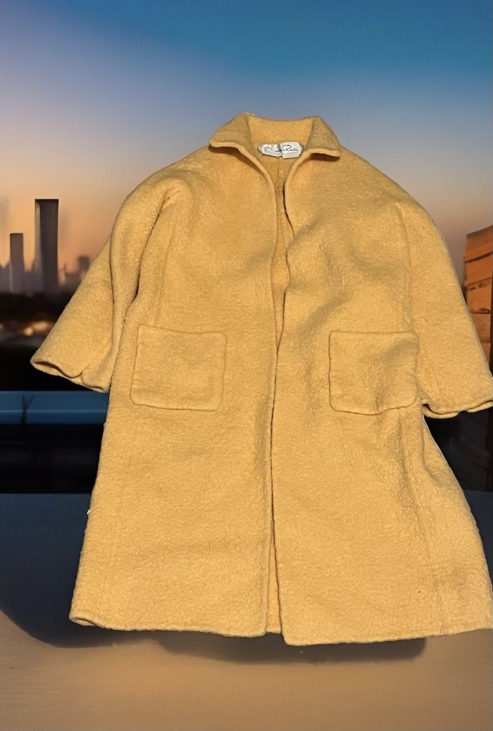 Vintage Women’s Oscar de la Renta Yellow 50/50 Wool And Alpaca Over Coat