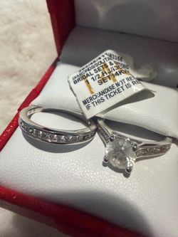 14K White Gold Diamond Bridal Ring Set